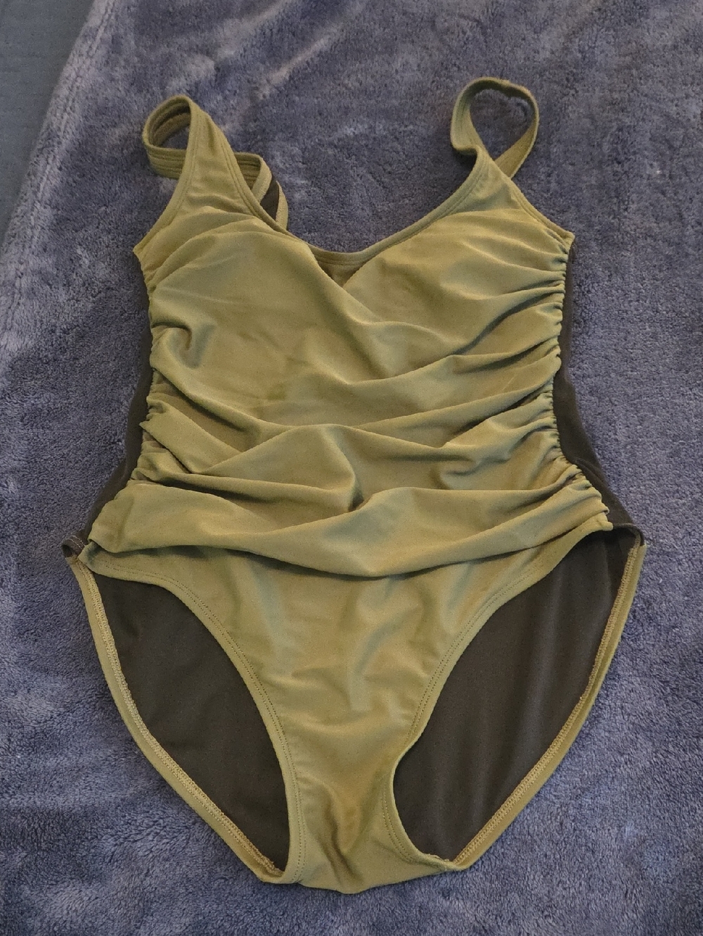 EUC DKNY LADIES OLIVE GREEN RUCHED ONE PIECE SWIMSUIT